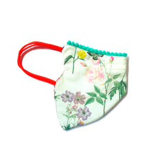 Load image into Gallery viewer, White Botanics