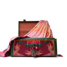 Load image into Gallery viewer, Trousseau trunk