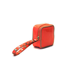 Load image into Gallery viewer, Boxy